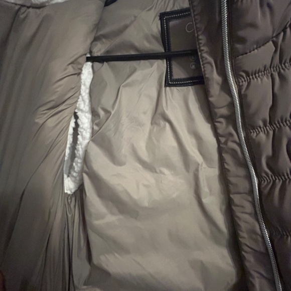 Calvin Klein Vest - Picture 5 of 5